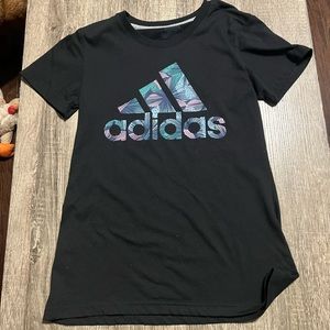 A cute and comfy Adidas short sleeved tee